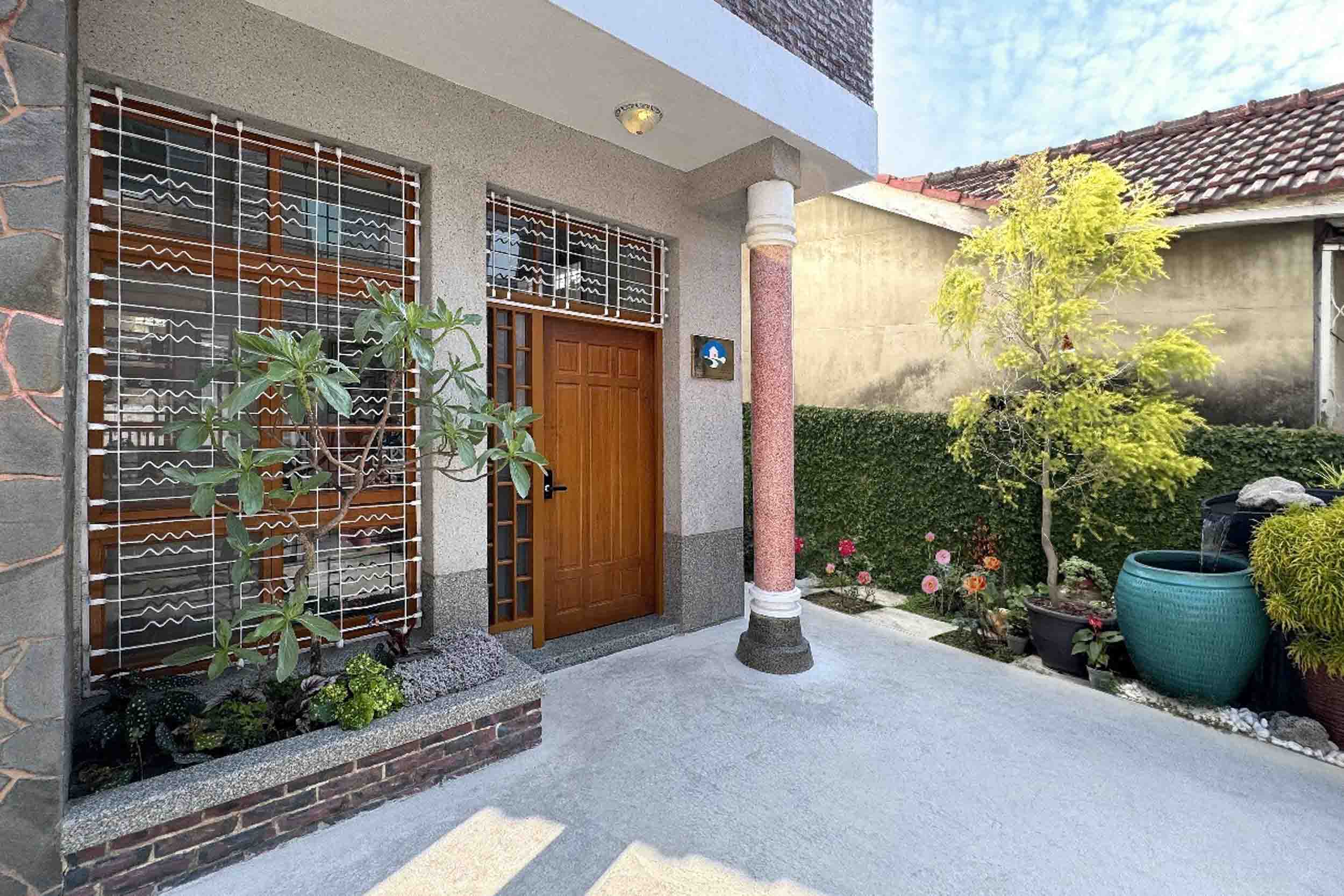 朗香洋房 台南安平民宿的民宿照片