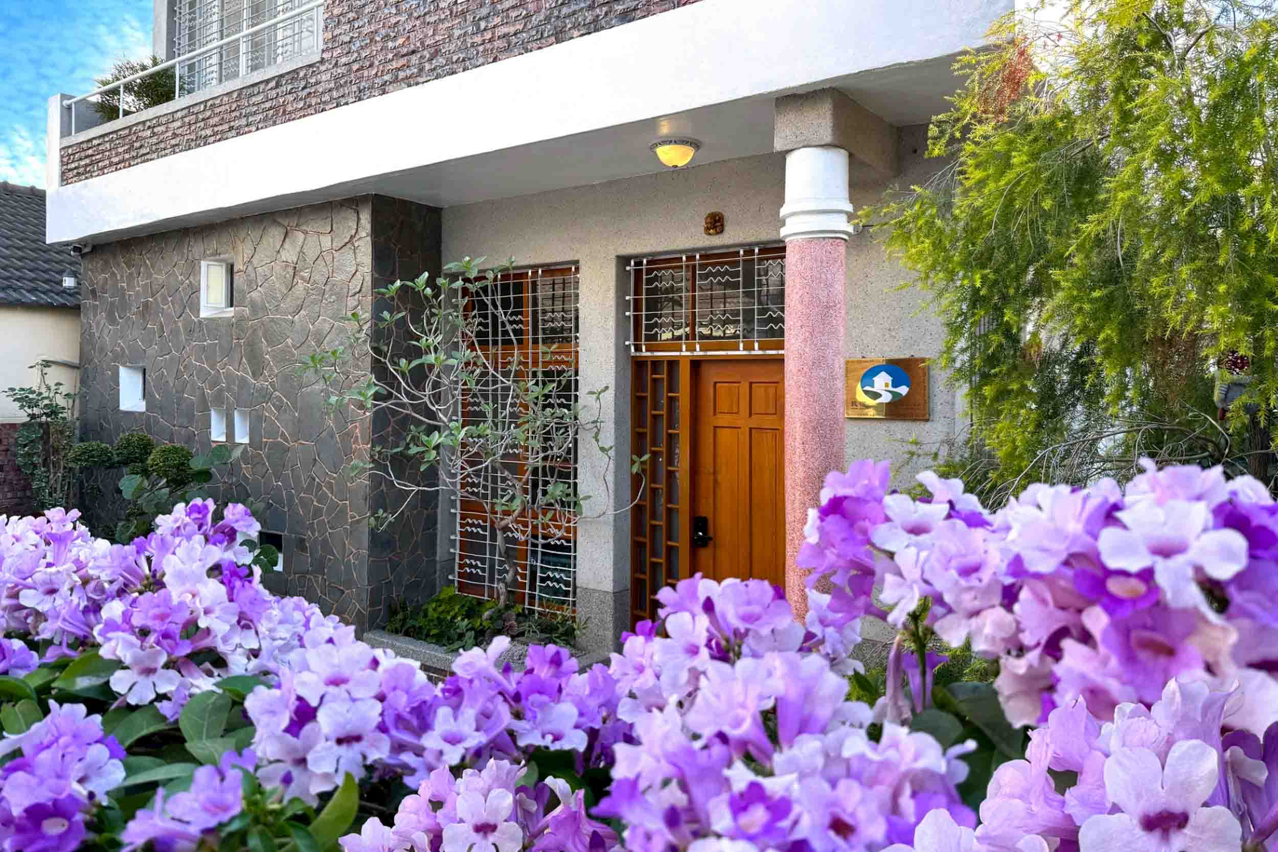 朗香洋房 台南安平民宿的民宿照片